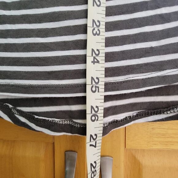 Paper + tee Stripe Roll Sleeve Sheer Lace Back Stretch Top Size Small Green - Picture 8 of 14